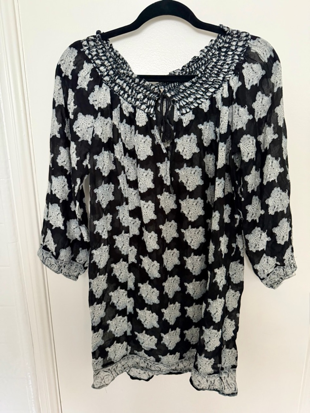 Joie Black and White Printed Peasant Blouse